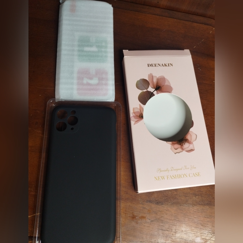 New Black Iphone 11 Pro Phone Case With Screen Protectors
